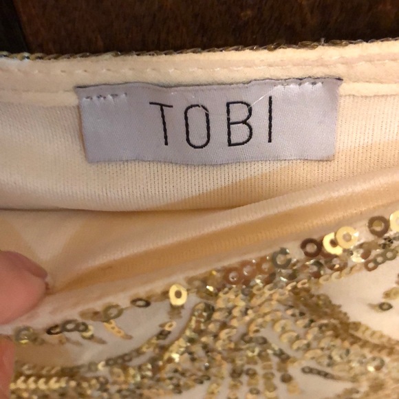 Like new gold sequin skirt - Picture 3 of 3